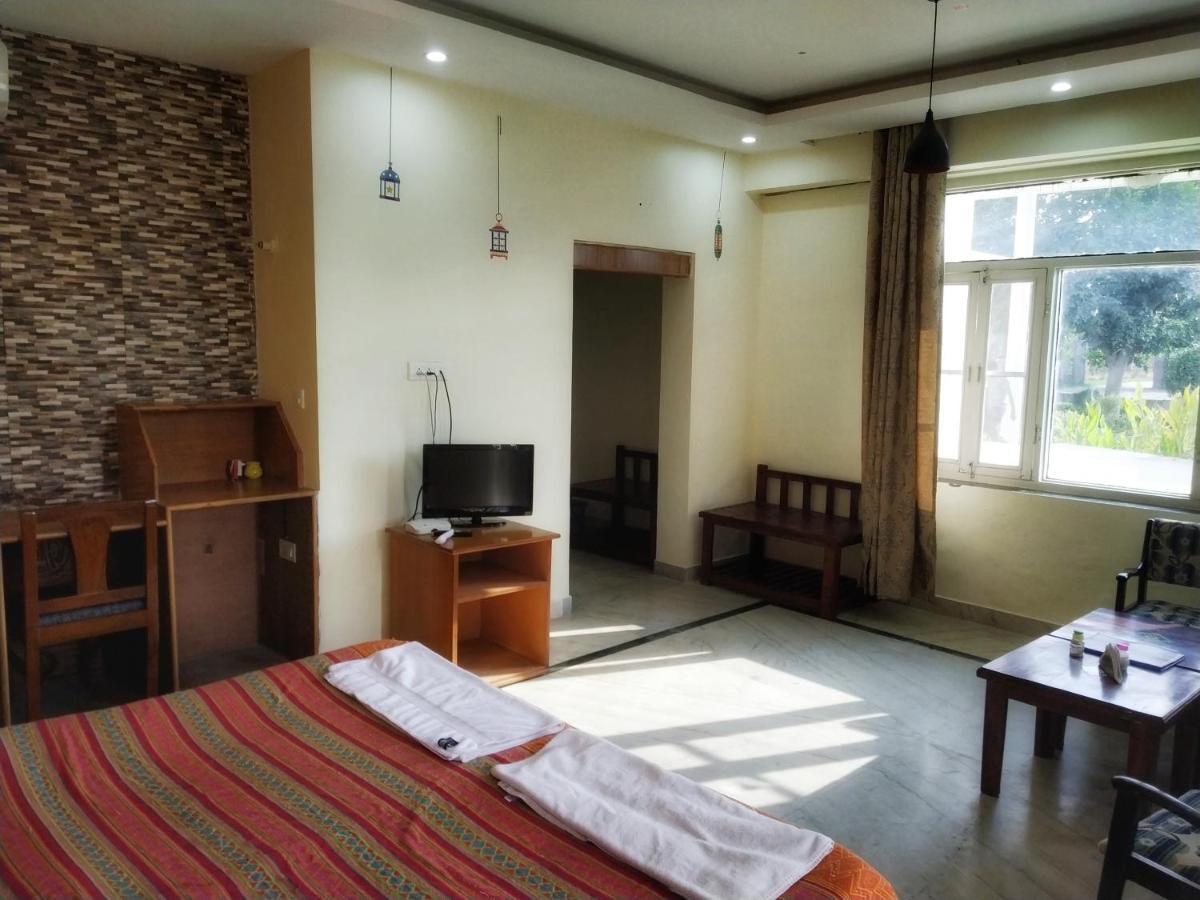 Swaraj Resorts Bharatpur Dış mekan fotoğraf