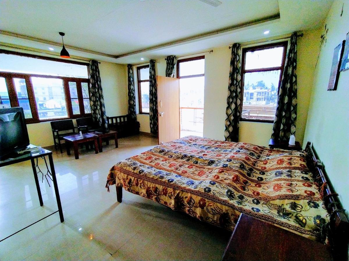 Swaraj Resorts Bharatpur Dış mekan fotoğraf